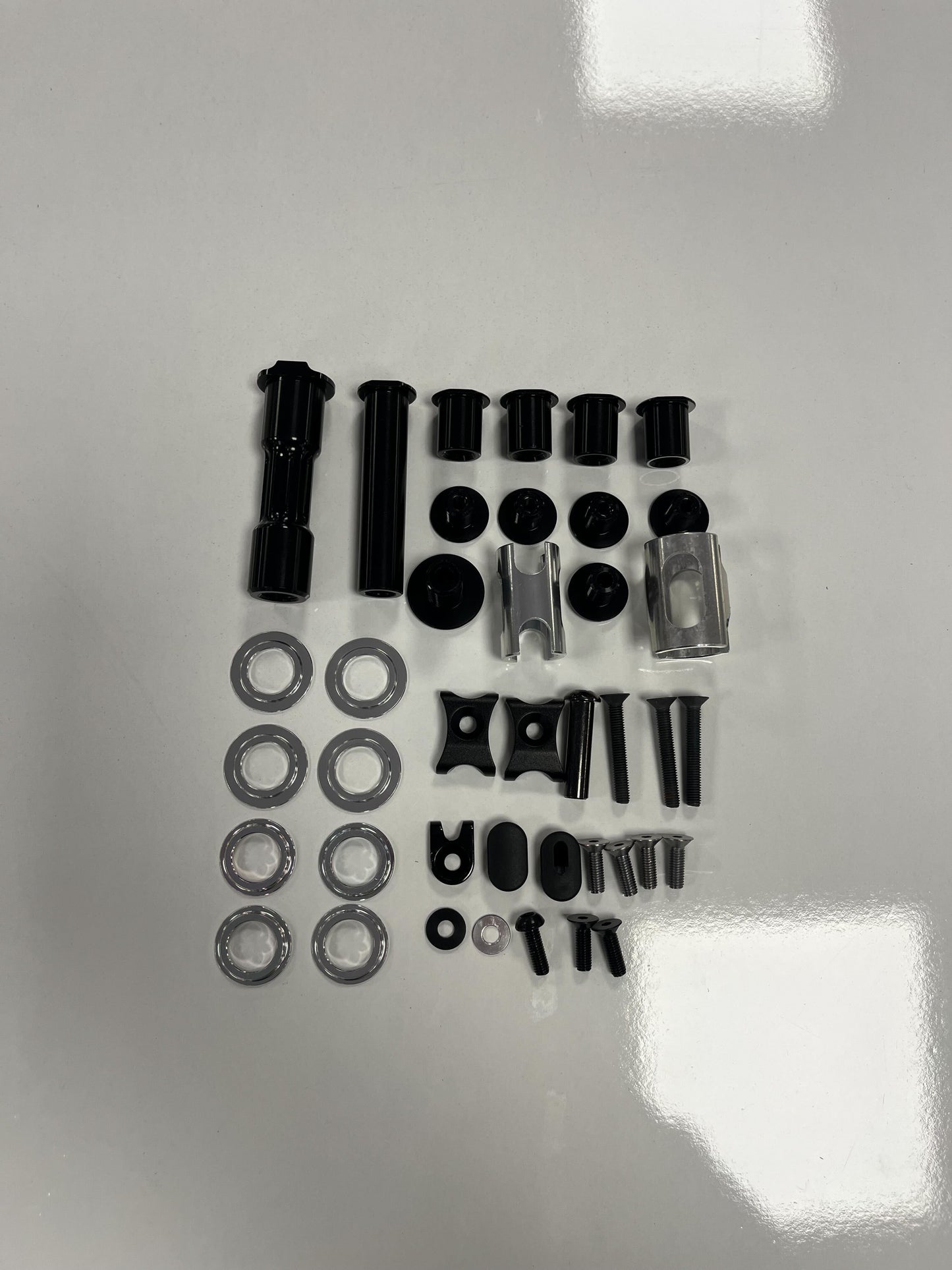 Bolts - CMPBK18B - Hardware kit - Replacement pivot Process G2 134 (27.5)(29)