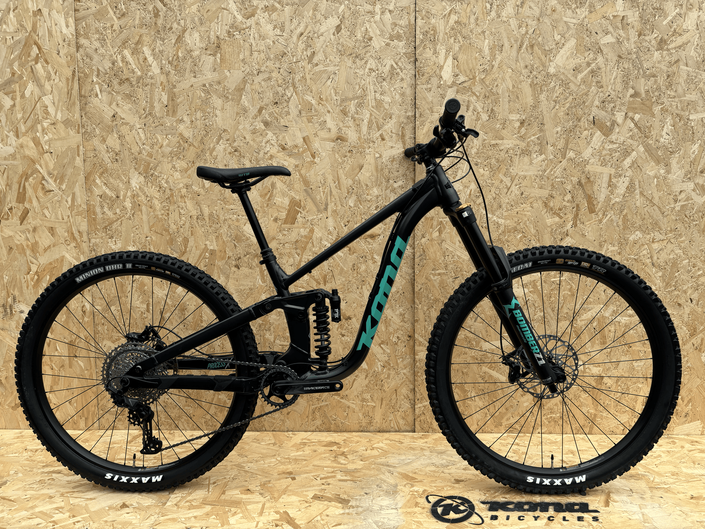 2023 Process X - Medium - Blue | Ex Demo