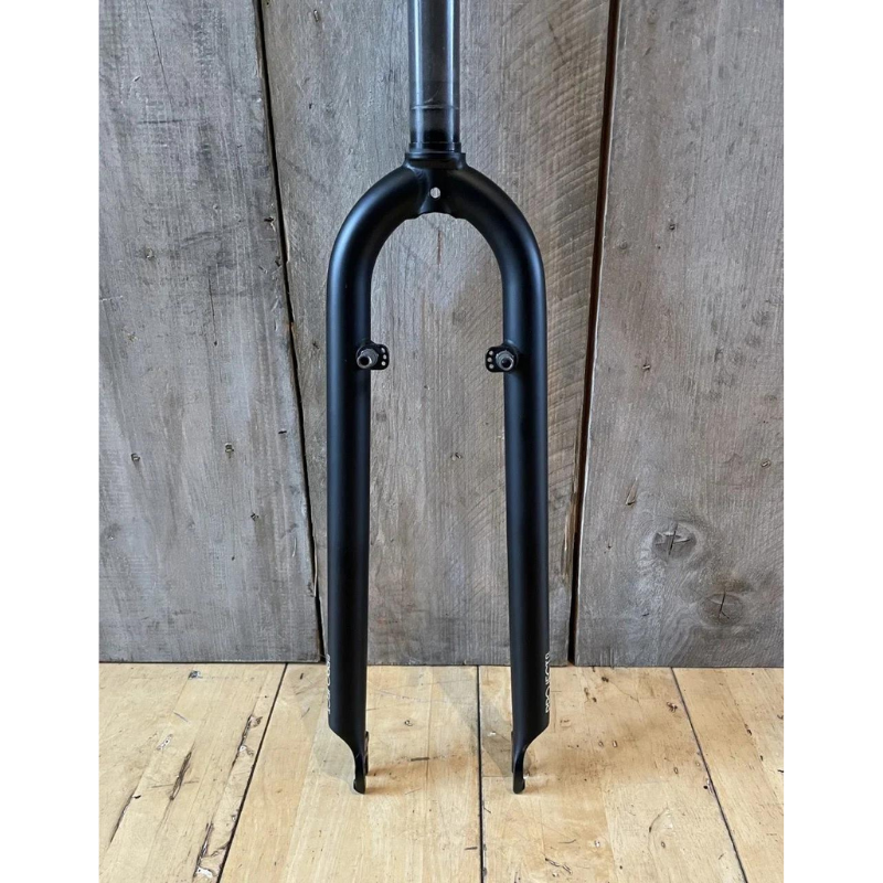 Kona Spares Forks CMPFKP2700RD Fork P2 700 Disc Rim Mount Green Cycles Kona Bikes UK