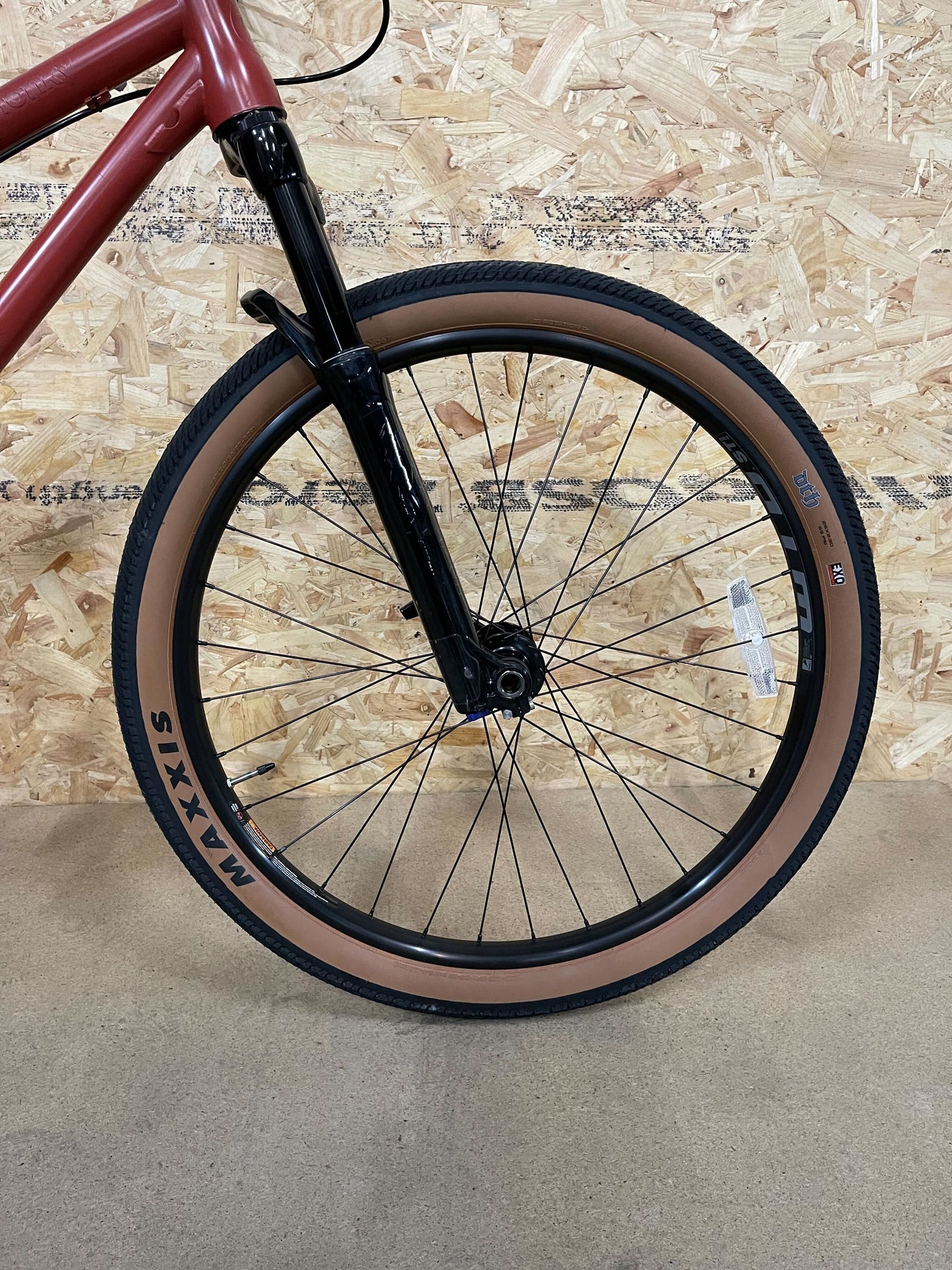 2025 Kona Shonky - Bike - Short – Red – Ex Demo – After Market Reverse Parts