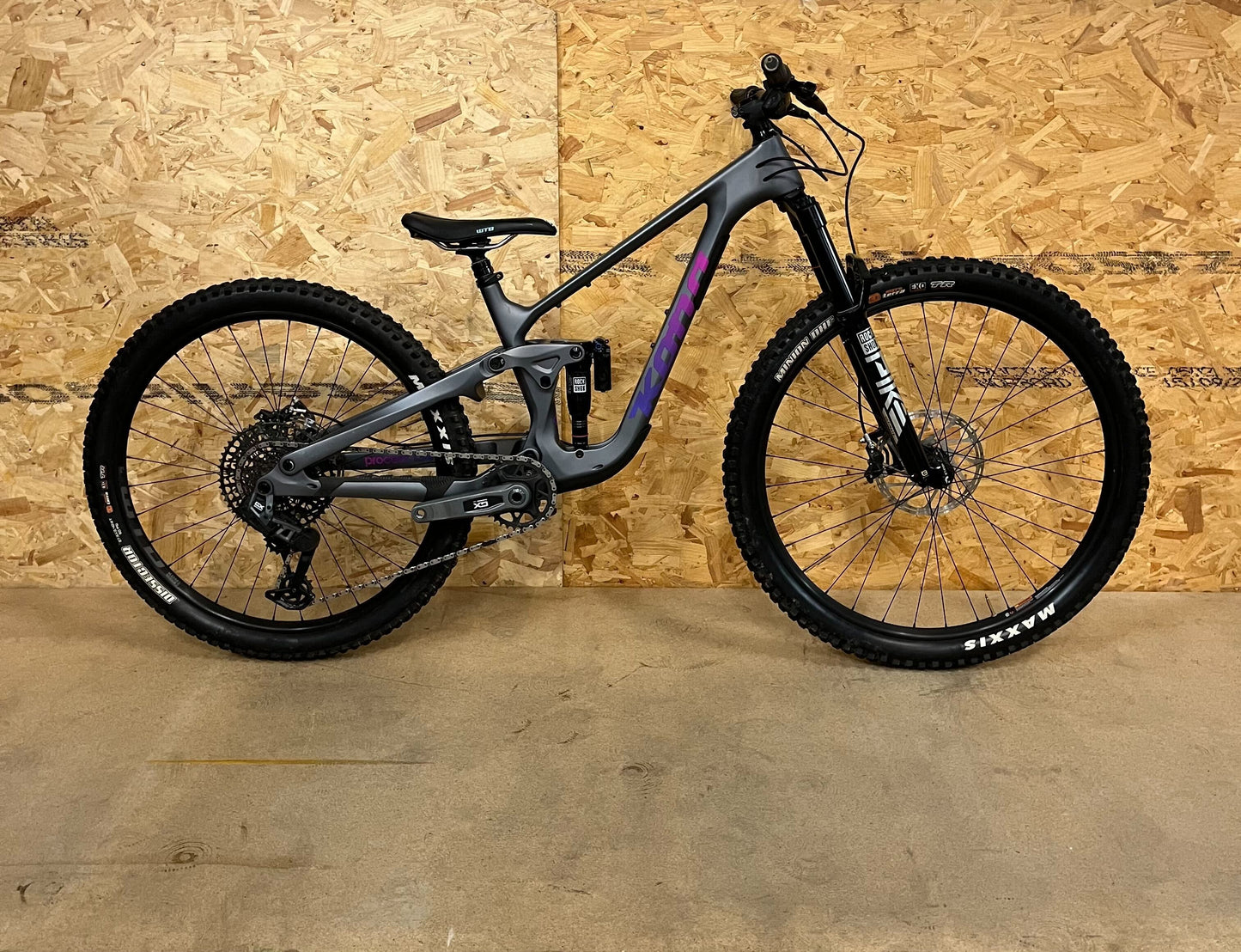 Process G3 134 CR/DL - Small - Purple | Ex Demo