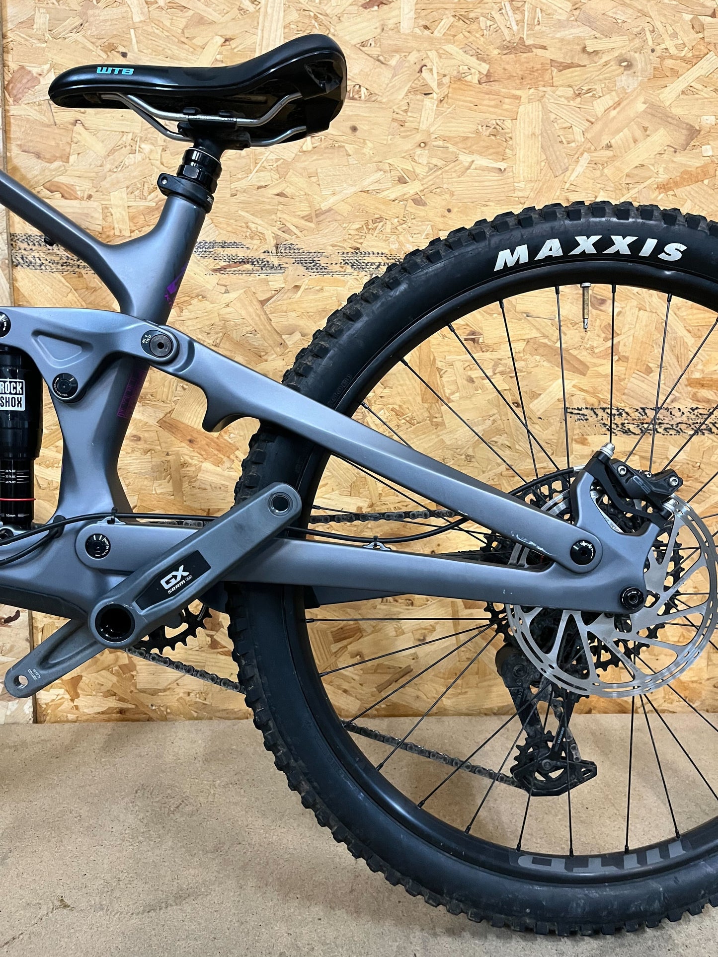 Process G3 134 CR/DL - Small - Purple | Ex Demo